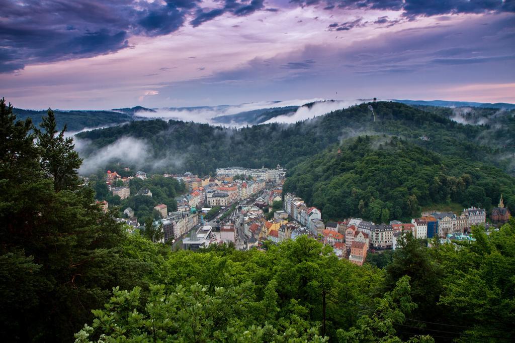 Bluestars Apartments Karlovy Vary Exterior photo